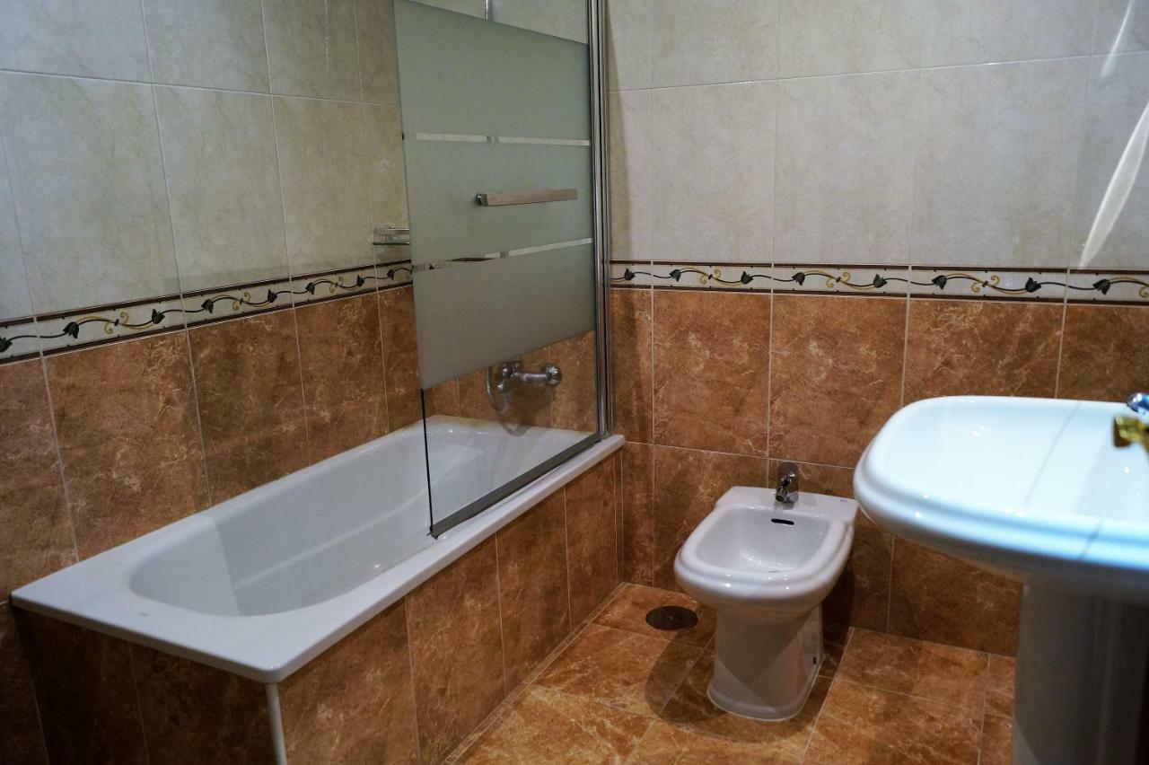 Apartamento Plaza Alfonso XII Малага Екстер'єр фото